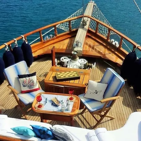 Botel Selvese Luxury Collection Yatching *